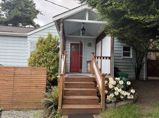 12019B 25th Ave NE, Seattle, WA 98125