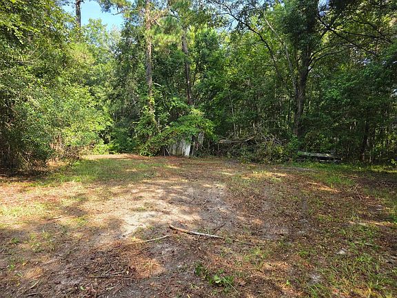 3rd image of 654 Johnson Rd