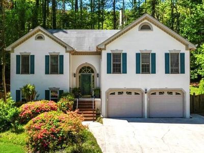 815 Connell Ln, Lawrenceville, GA, 30044
