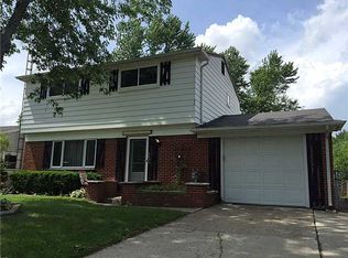 6534 Lincoln Green Rd, Holland, OH 43528