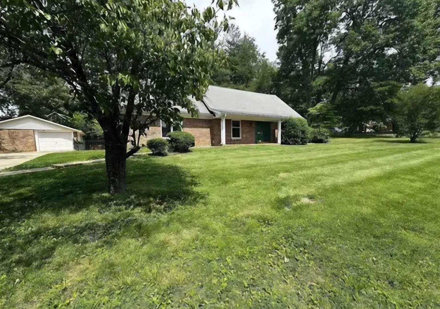 634 Cherry Wood Dr — Photo 2