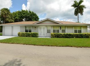 807 Palmer Rd, Delray Beach, FL 33483