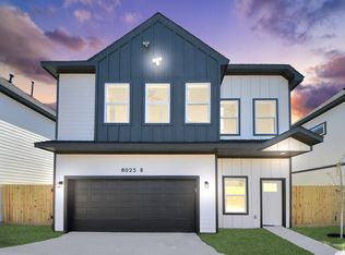 8025 Peachtree St #B, Houston, TX 77016