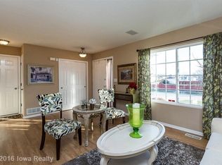 605 SE Redbud Ct, Waukee, IA 50263