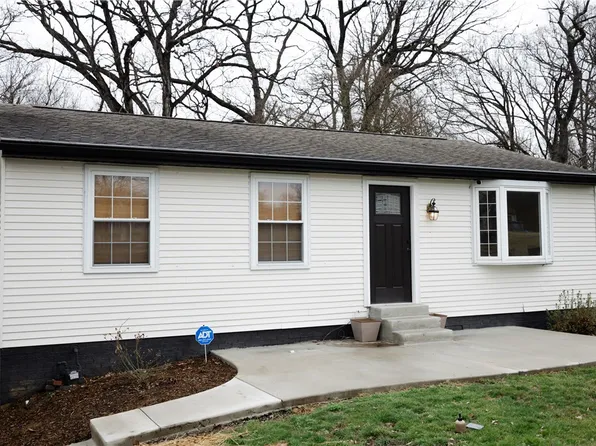 208 Maple Dr, Beaver, PA 15009