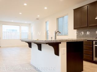 544 E Solare Ave, Mountain House, CA 95391