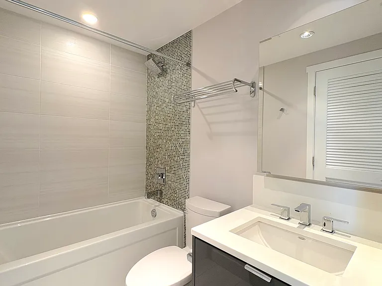 1777 W 7th Ave #522 — Photo 13