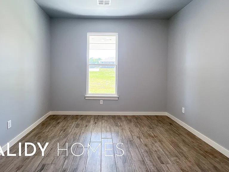 1760 Salma Rd — Photo 27