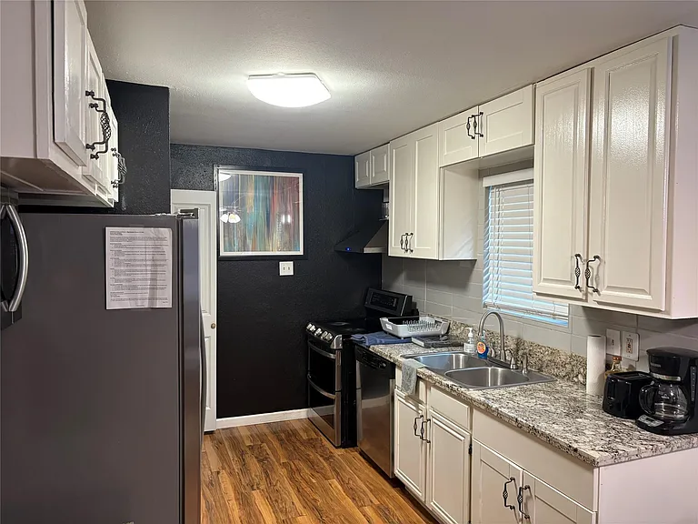 2201 Nettleton St — Photo 15