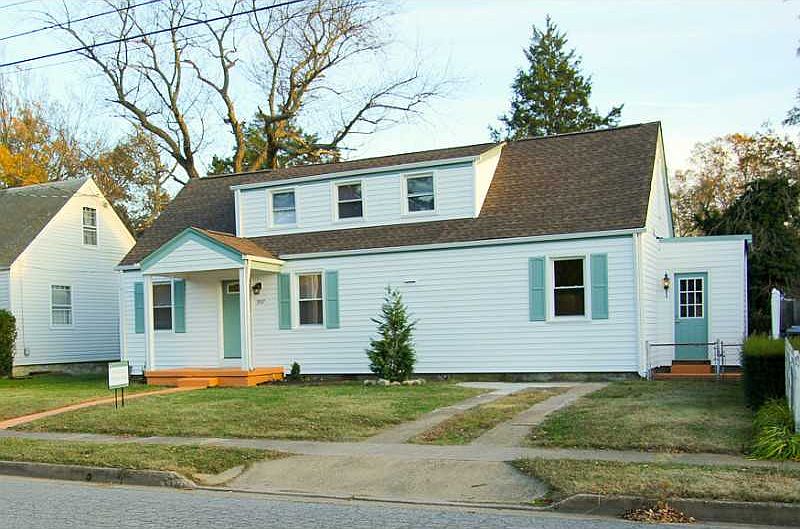 1st image of 3537 Sharpley Ave