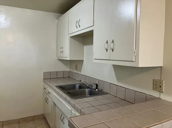 687C N Wedgewood Ave, Upland, CA 91786