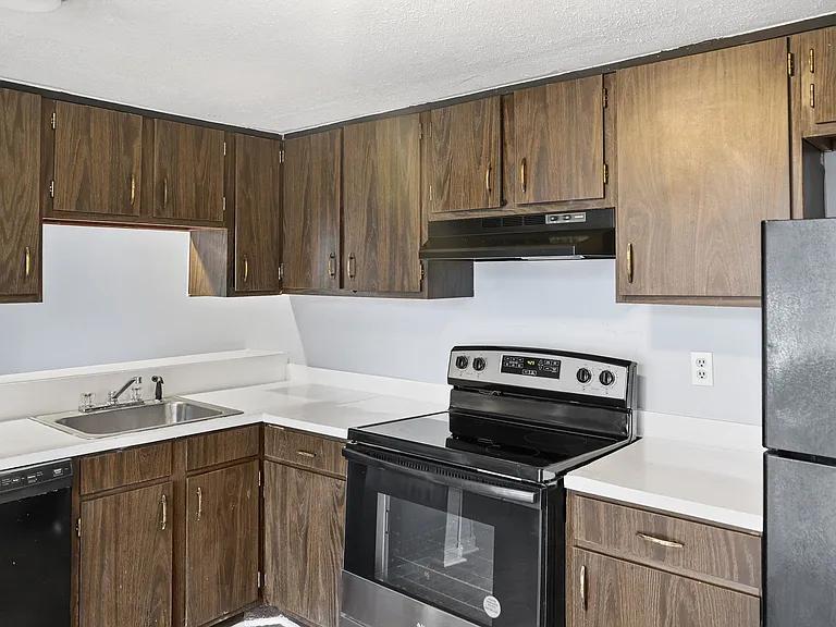 225 W McDowell Rd — Photo 3