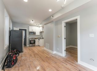 1624 W Beach Ave #1R, Chicago, IL 60622