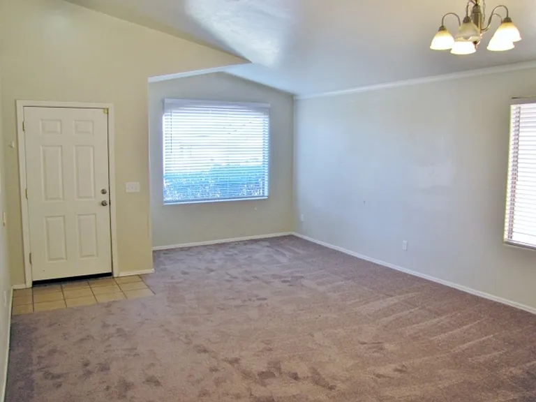 3054 Copper Pointe Dr — Photo 3