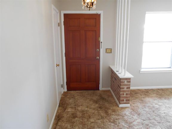 5th image of 893 Camilla Ave