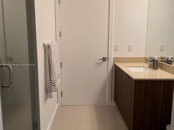 5th image of 5252 Paseo Blvd #710