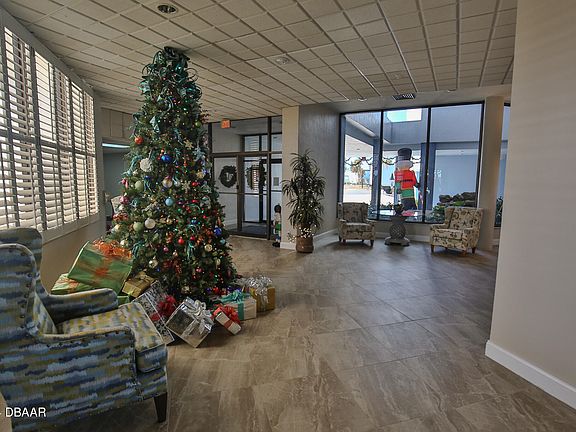 5th image of 3047 S Atlantic Ave APT 1206