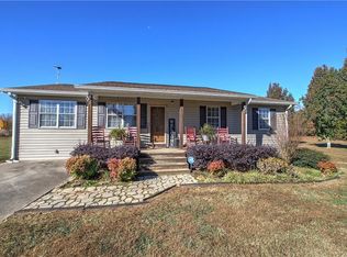 158 Brooksmill Dr NE, Calhoun, GA 30701