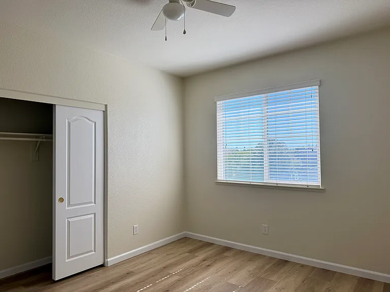 Upstairs bedroom 1
