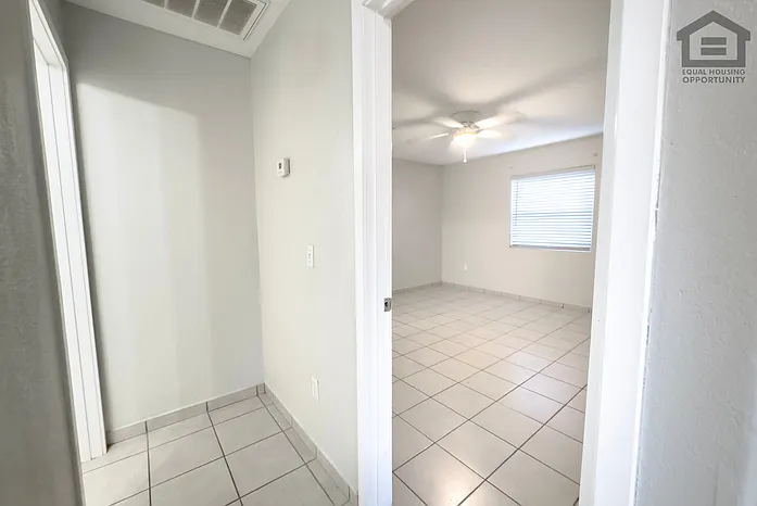 1023 E Old Southern Ave #B — Photo 7