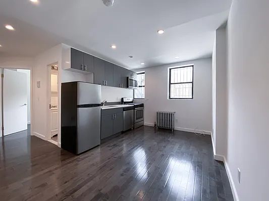 Rented by Kahen Properties | media 6