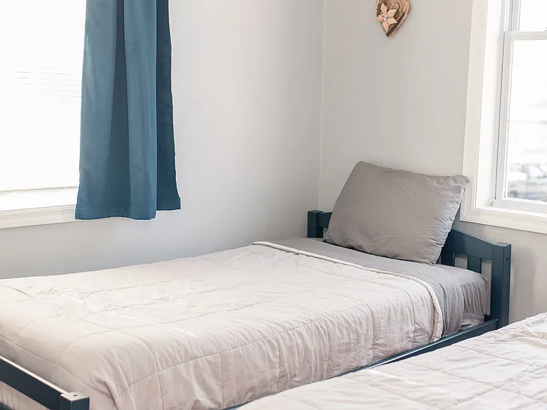 1324 Little Bay Ave #3 — Photo 10