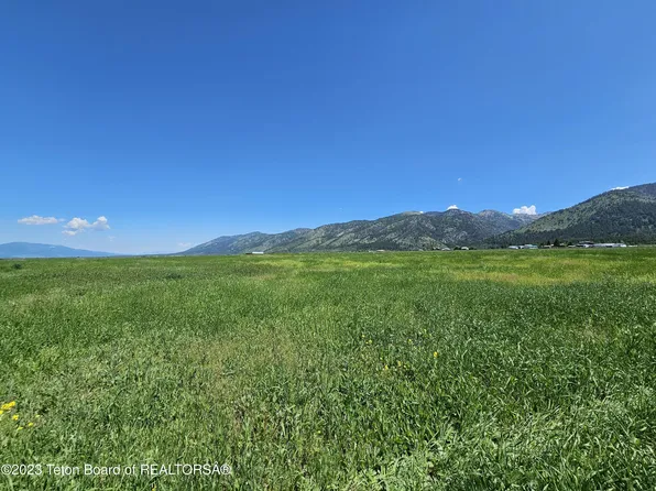 Estate 3 S Louie Ln, Bedford, WY 83112