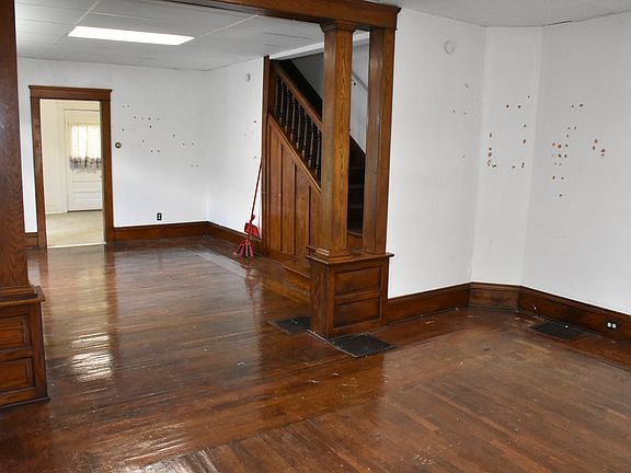 5th image of 564-566 North St