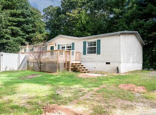 93 Gillespie Dr, Leicester, NC 28748