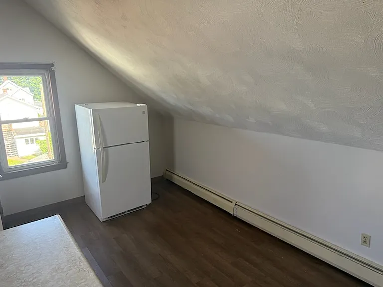 8 Walnut St #3 — Photo 2