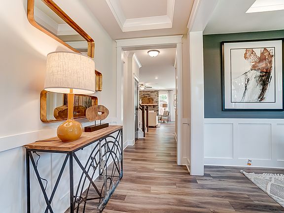 These photos are representative of this floor plan, but all options may not be available in every co