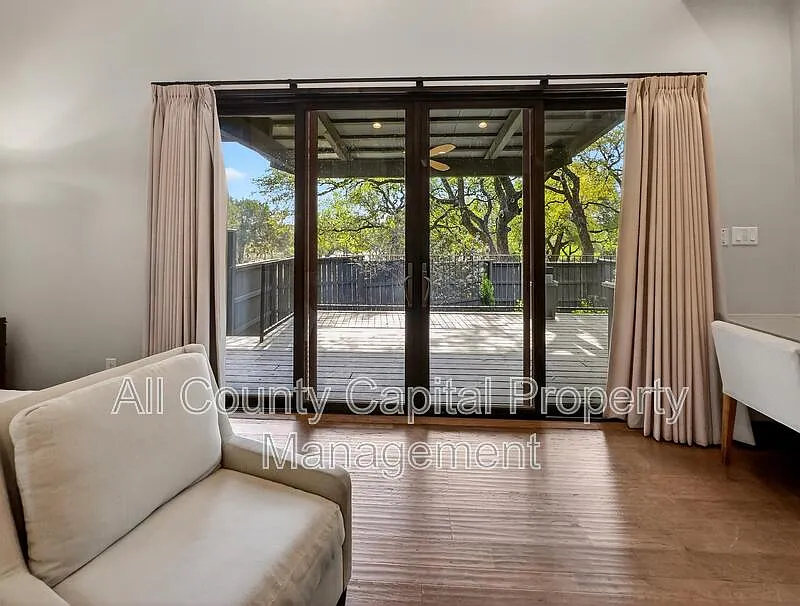 Studio, 1.0 bath, 540 sqft, $1,395 — Photo 3