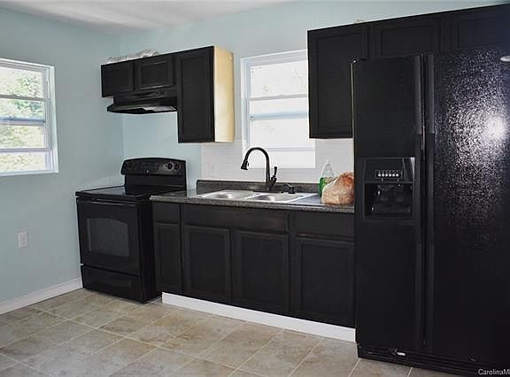 5th image of 914 W Walnut Ave