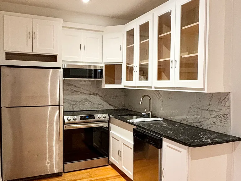 2 Hollyhock Rd #H1 — Photo 6