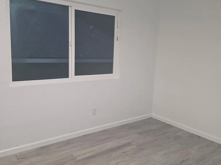 515 Fein Ave #3 — Photo 10