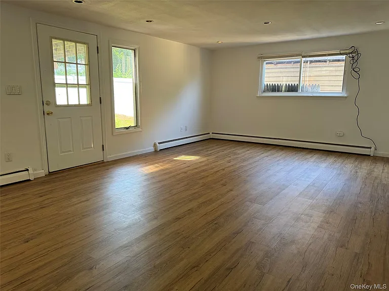 46 W Lane Dr — Photo 15