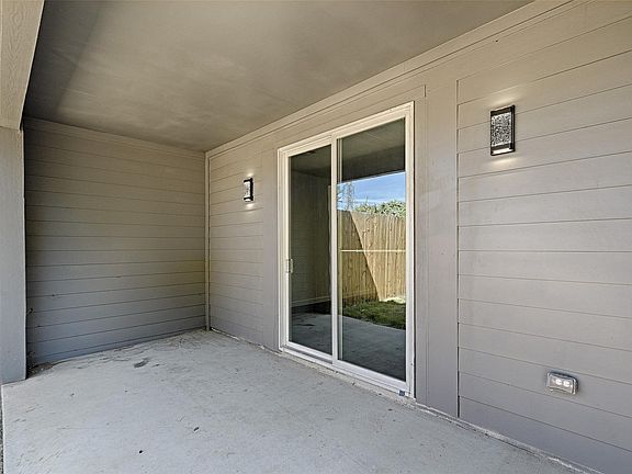 5th image of 2815 Harston St