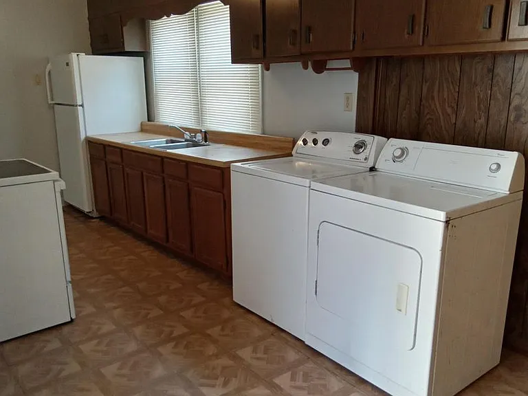 840 Old Forest Rd #A — Photo 15