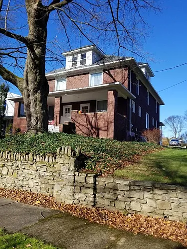 212 Palliser St Photo 1
