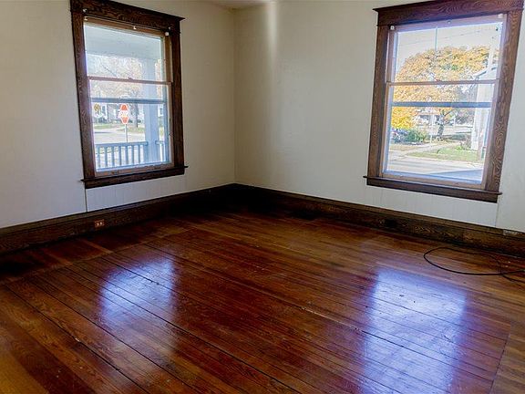 2nd image of 100 S 8th St APT 1