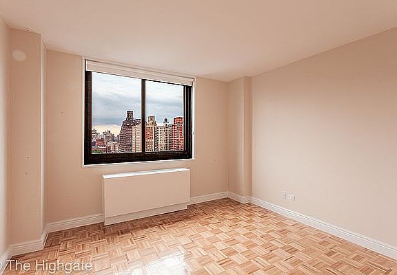 3rd image of 182 E 95th St APT 19D