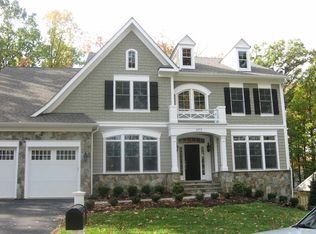 602 McKinley St NE, Vienna, VA