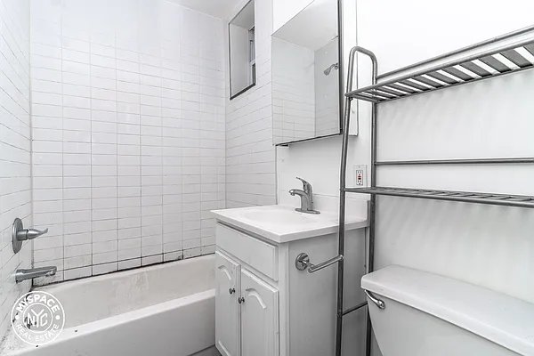 Rented by MySpaceNYC | media 7