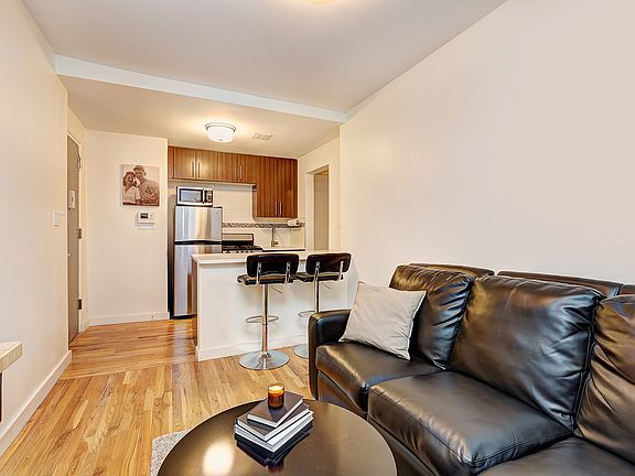 2nd image of 159 W 85th St APT 1C