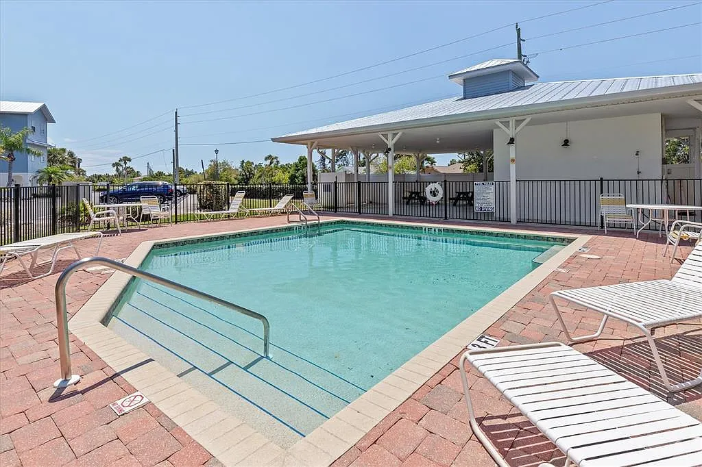 Building Photo - 3923 Cape Haze Dr #302