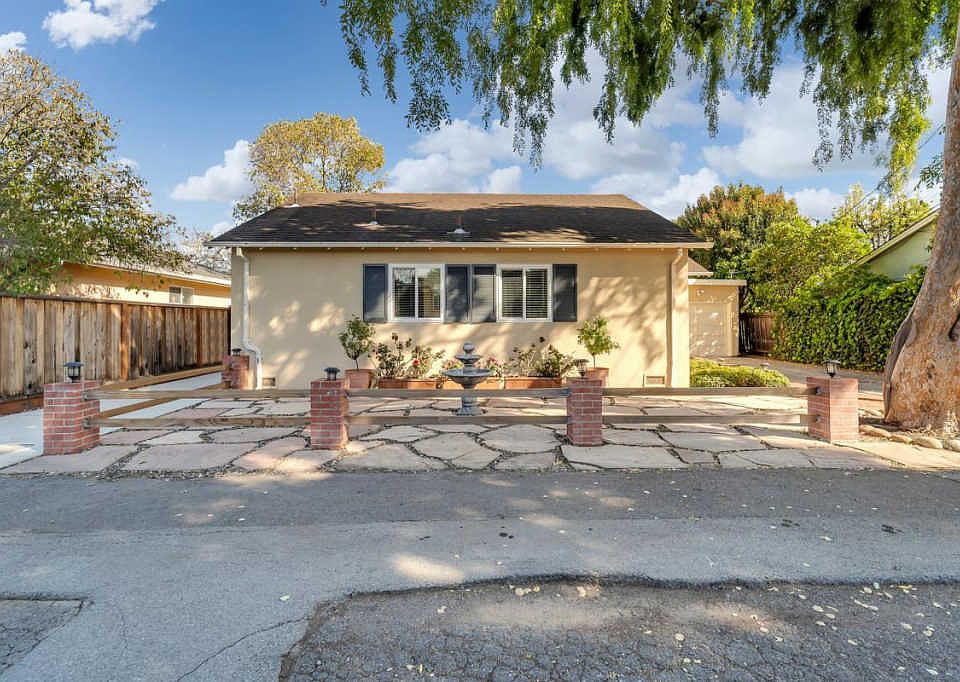 1st image of 746 San Carlos Ct