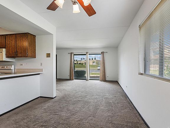 3rd image of 15339 West Ave