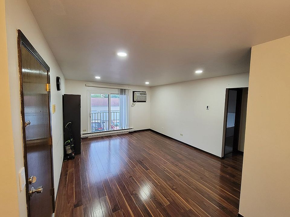 1st image of 181 N Waters Edge Dr APT 201
