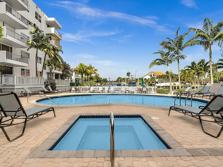 1421 S Ocean Blvd #219 — Photo 33