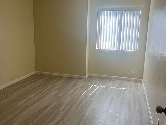3rd image of 2284 Dunlop St #2287-07